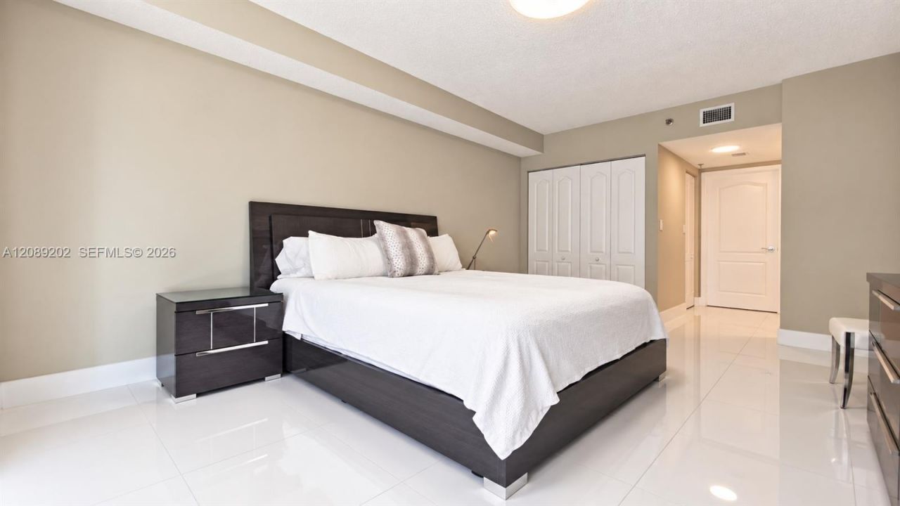 9455 Collins Ave, Unit 906, Surfside, FL 33154 Photo