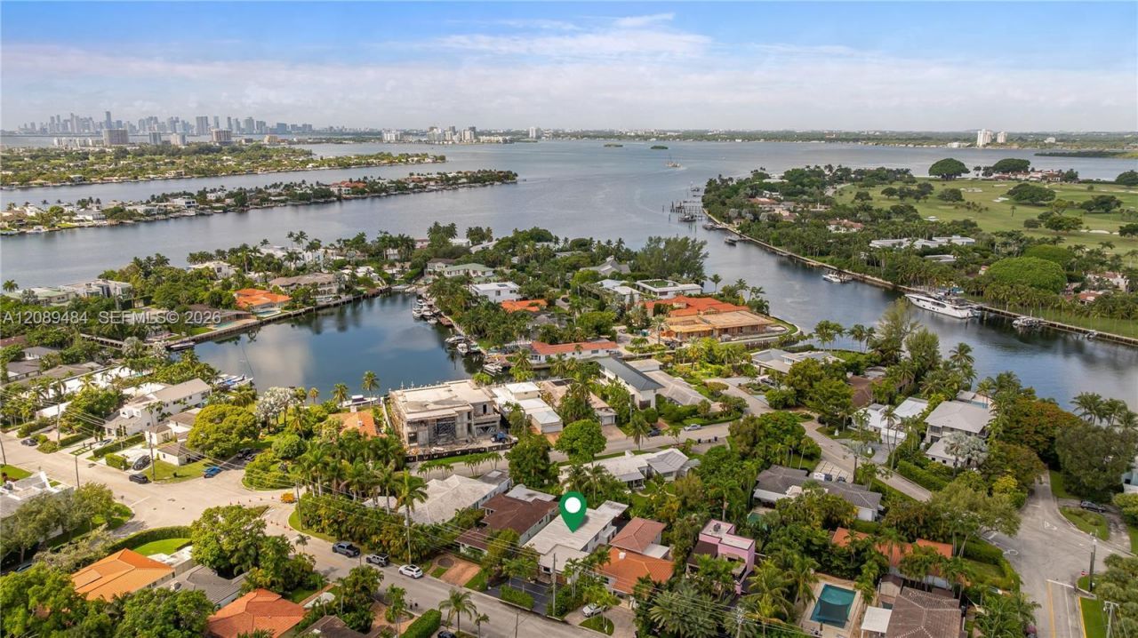 8934 Hawthorne Ave , Surfside, FL 33154 Photo