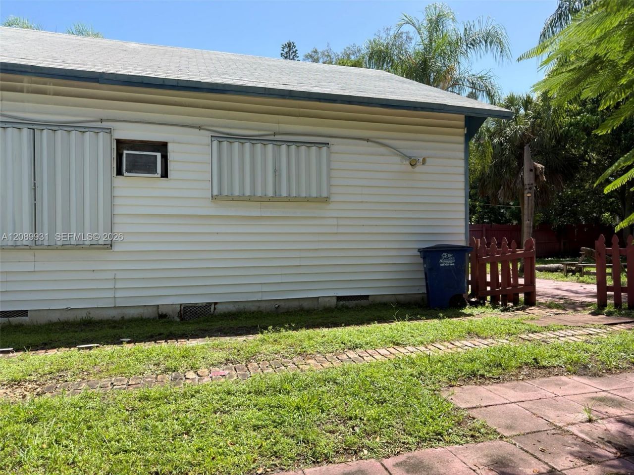 112 SE 3rd St, Hallandale Beach, FL 33009 Photo