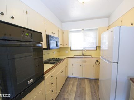 3103 Lakeside Drive, Reno, NV 89509 Photo