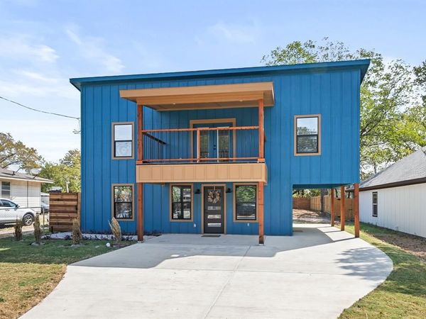 746 Ella Avenue , Dallas, TX 75217
