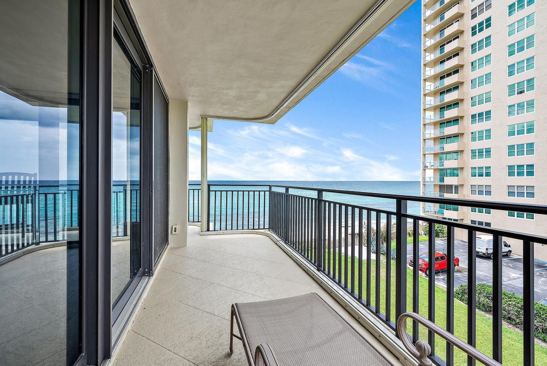 5460 N Ocean Drive, Unit 3B, Riviera Beach, FL 33404 Photo