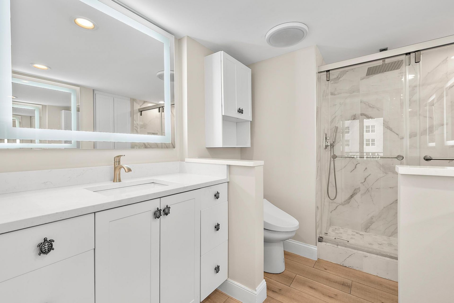 5460 N Ocean Drive, Unit 3B, Riviera Beach, FL 33404 Photo
