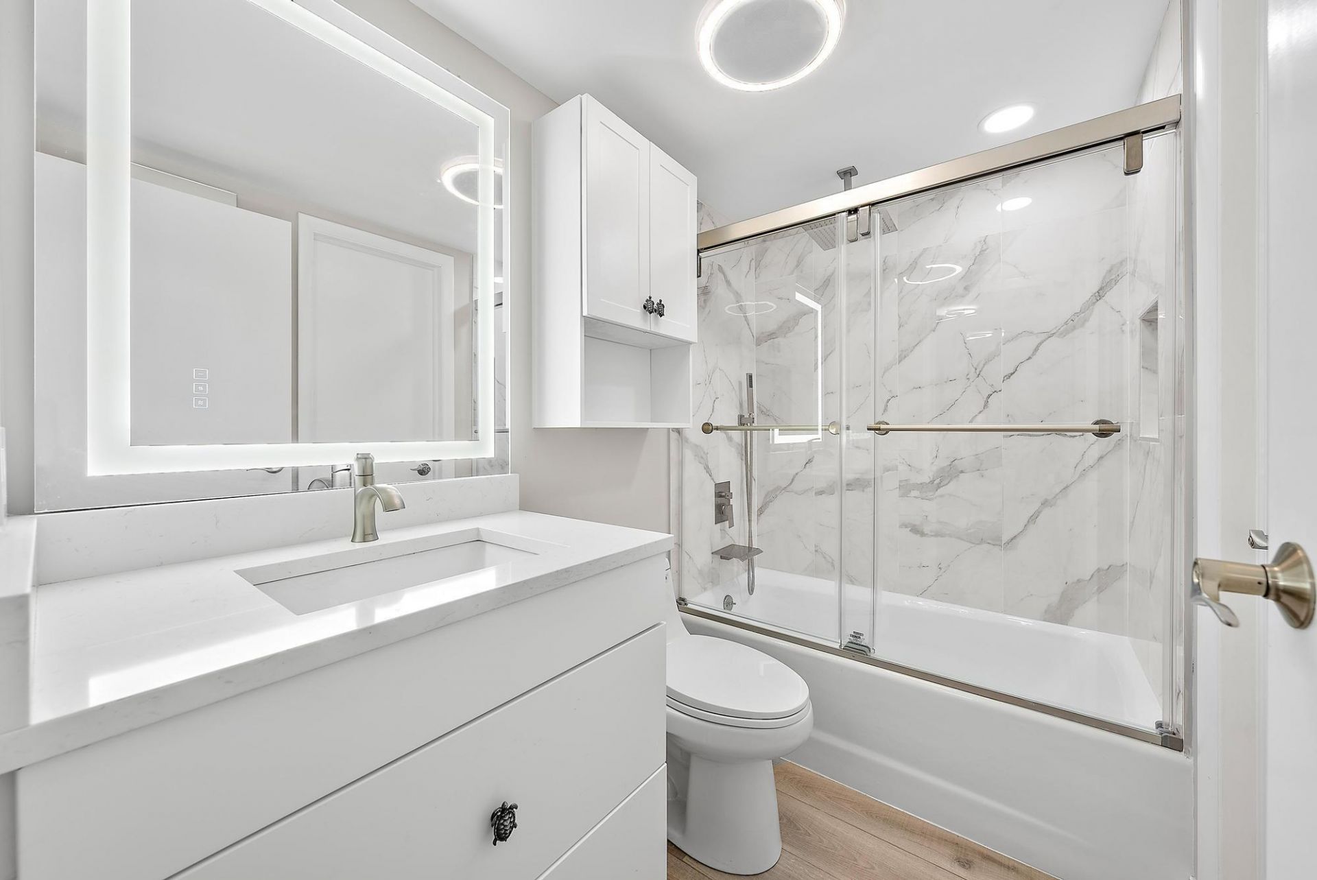 5460 N Ocean Drive, Unit 3B, Riviera Beach, FL 33404 Photo
