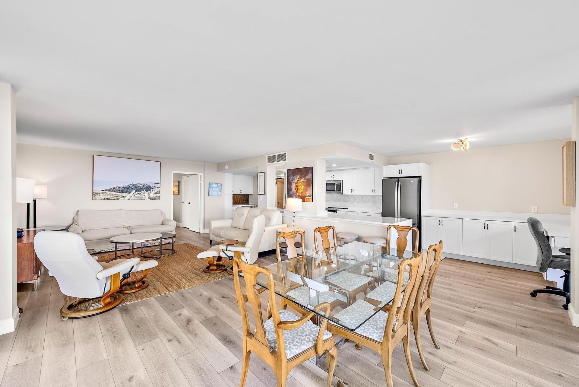 5460 N Ocean Drive, Unit 3B, Riviera Beach, FL 33404 Photo