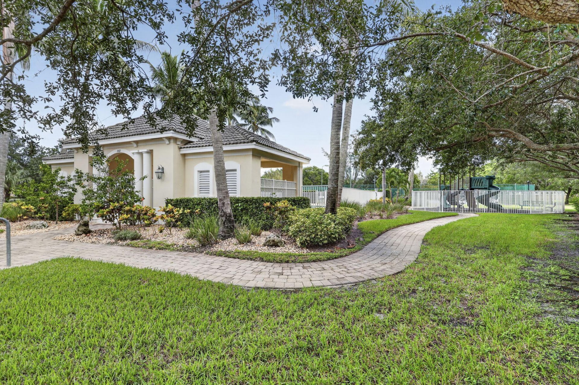 4003 W Hamilton Key, West Palm Beach, FL 33411 Photo