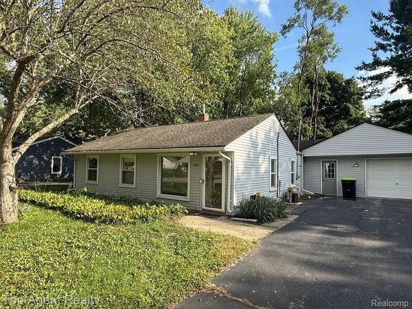 2848 Edna Jane Drive , Auburn Hills, Mi 48326