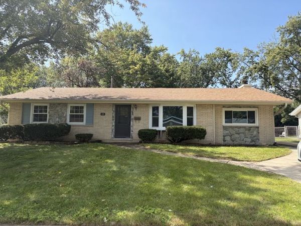 616 Grace Lane , Schaumburg, IL 60193