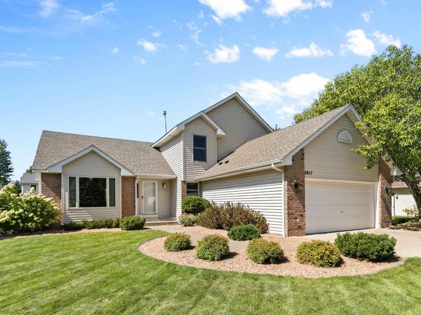5917 Bayberry Drive, White Bear Twp, MN 55110