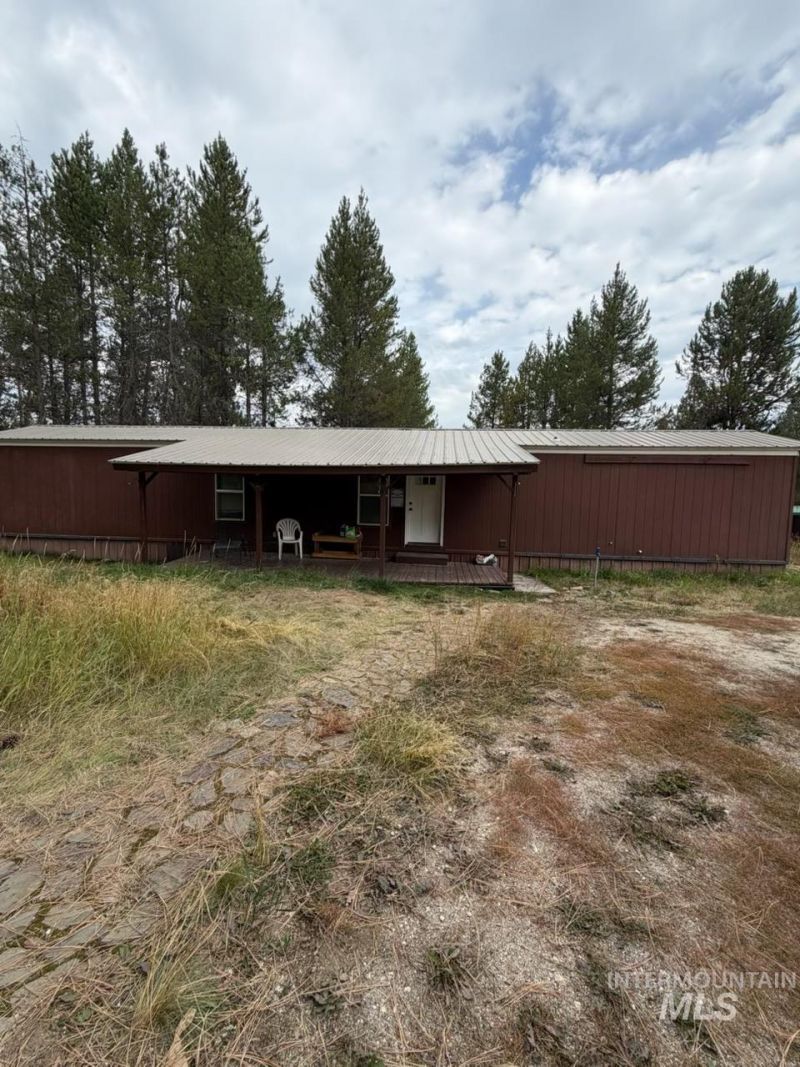 83 W Prospectors Dr, Cascade, ID 83611 Main Photo