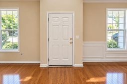 9437 Ayscough Road photo 4
