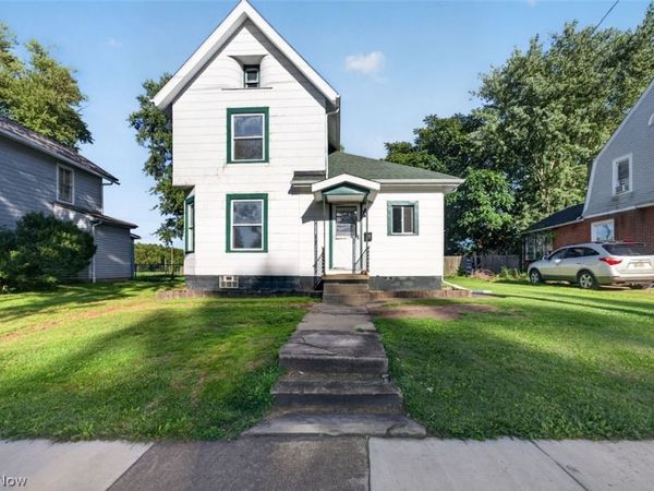 820 6th Street SW, Massillon, OH 44647