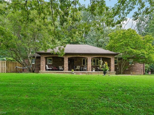 1325 Ellen Drive, Zanesville, OH 43701