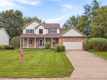5688 Shallow Creek Avenue, Louisville, OH 44641