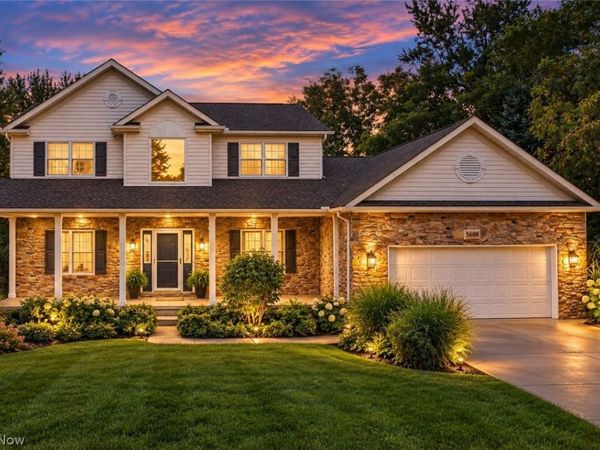 5688 Shallow Creek Avenue, Louisville, OH 44641