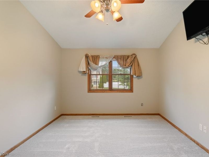 5688 Shallow Creek Avenue, Louisville, OH 44641 Photo 26