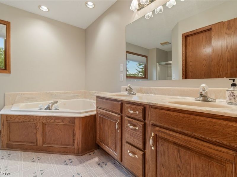 5688 Shallow Creek Avenue, Louisville, OH 44641 Photo 28