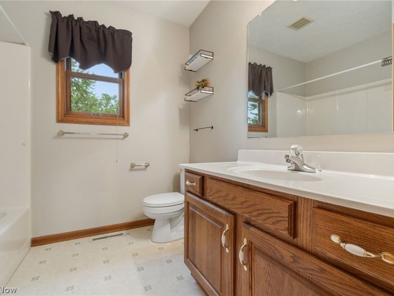 5688 Shallow Creek Avenue, Louisville, OH 44641 Photo 32