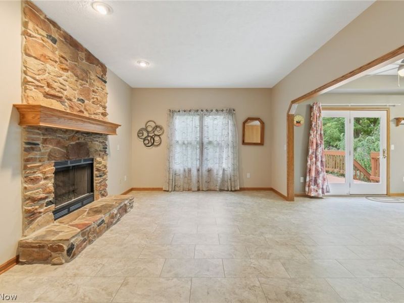 5688 Shallow Creek Avenue, Louisville, OH 44641 Photo 7