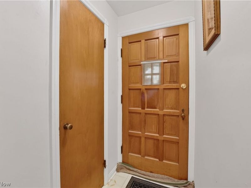 7101 Brownfield Drive, Parma, OH 44129 Photo 10