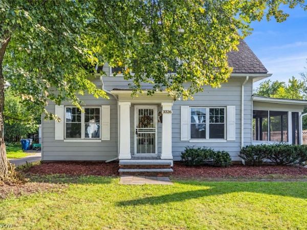 3326 E Scarborough Road , Cleveland Heights, OH 44118