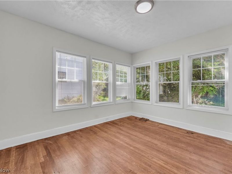 3326 E Scarborough Road , Cleveland Heights, OH 44118 Photo 12