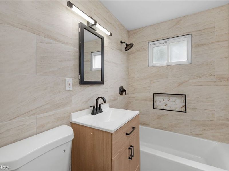 16189 Hummel Road, Brook Park, OH 44142 Photo 10