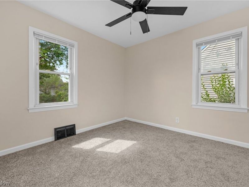 16189 Hummel Road, Brook Park, OH 44142 Photo 11