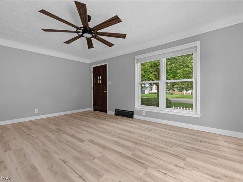 16189 Hummel Road, Brook Park, OH 44142 Photo 6