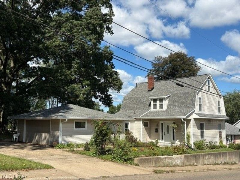 3735 Harrison Avenue NW, Canton, OH 44709 Photo 2