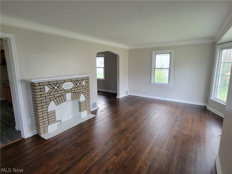 851 E 232nd Street, Euclid, OH 44123 Photo 2