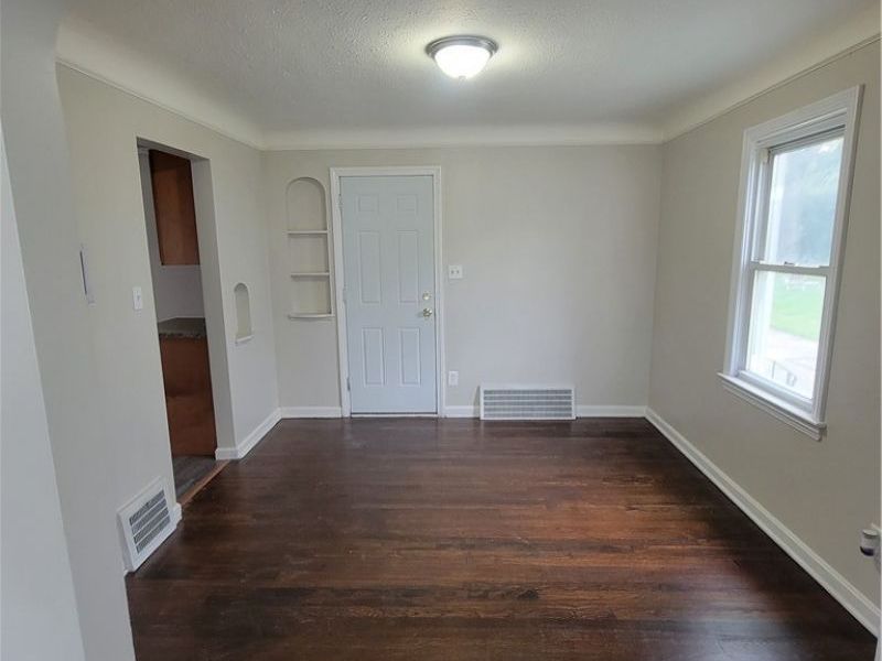851 E 232nd Street, Euclid, OH 44123 Photo 5