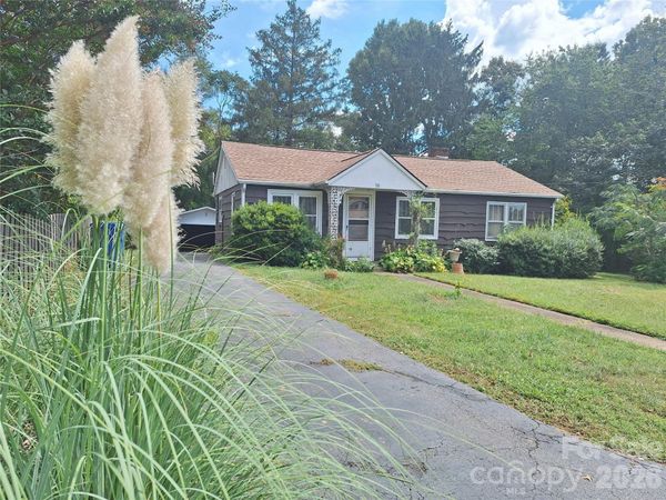 16 Shannon Drive , Asheville, NC 28803