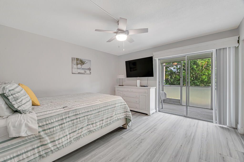 2855 Garden Drive S, Unit 102, Palm Springs, FL 33461 Photo
