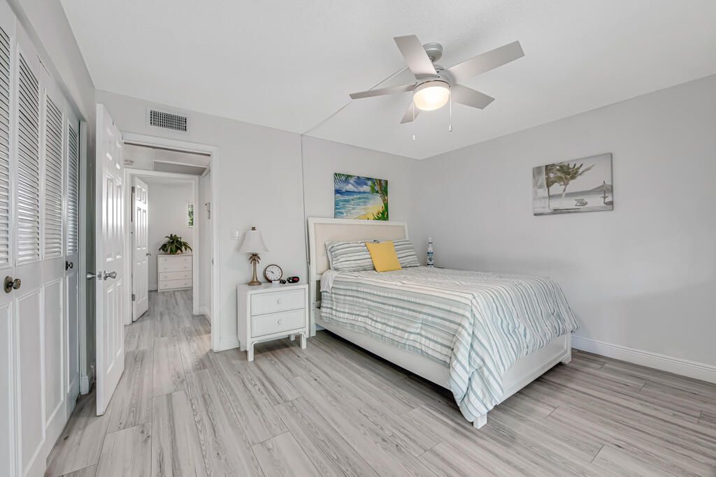 2855 Garden Drive S, Unit 102, Palm Springs, FL 33461 Photo