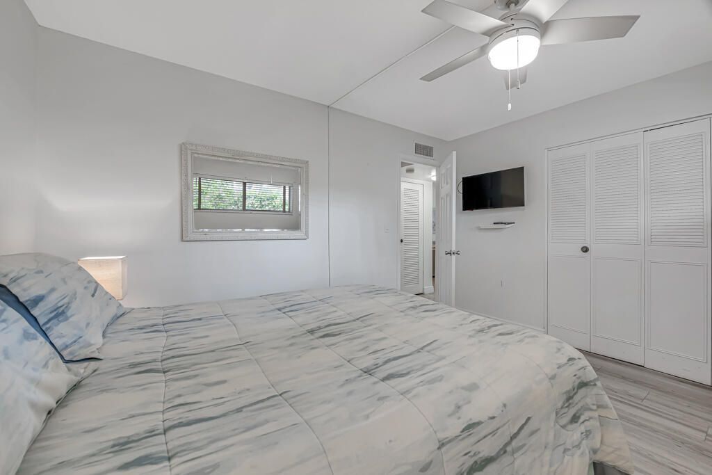 2855 Garden Drive S, Unit 102, Palm Springs, FL 33461 Photo