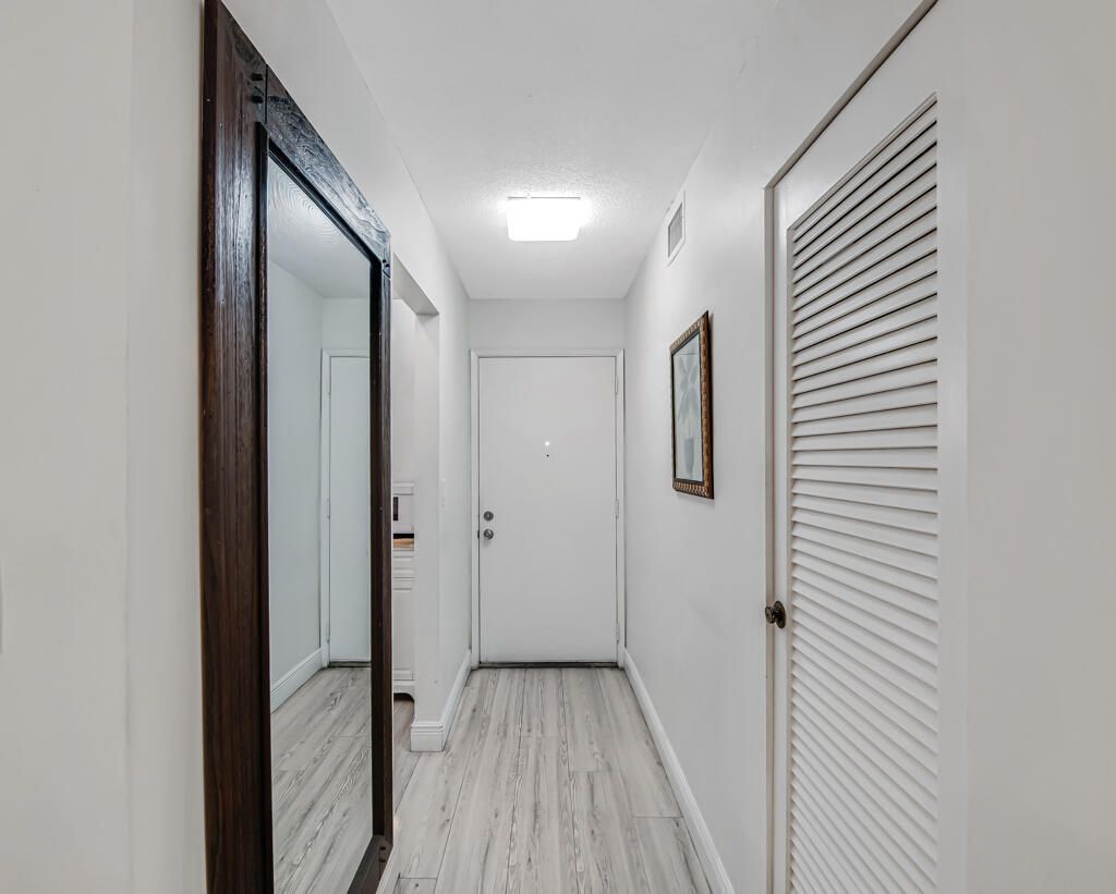 2855 Garden Drive S, Unit 102, Palm Springs, FL 33461 Photo