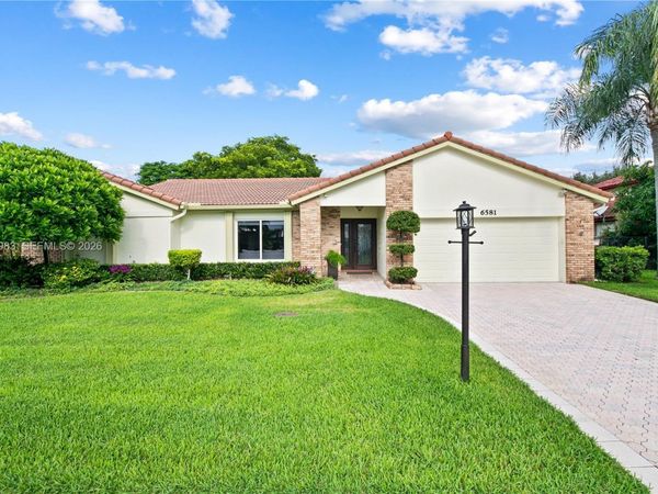 6581 Falconsgate Ave , Davie, FL 33331