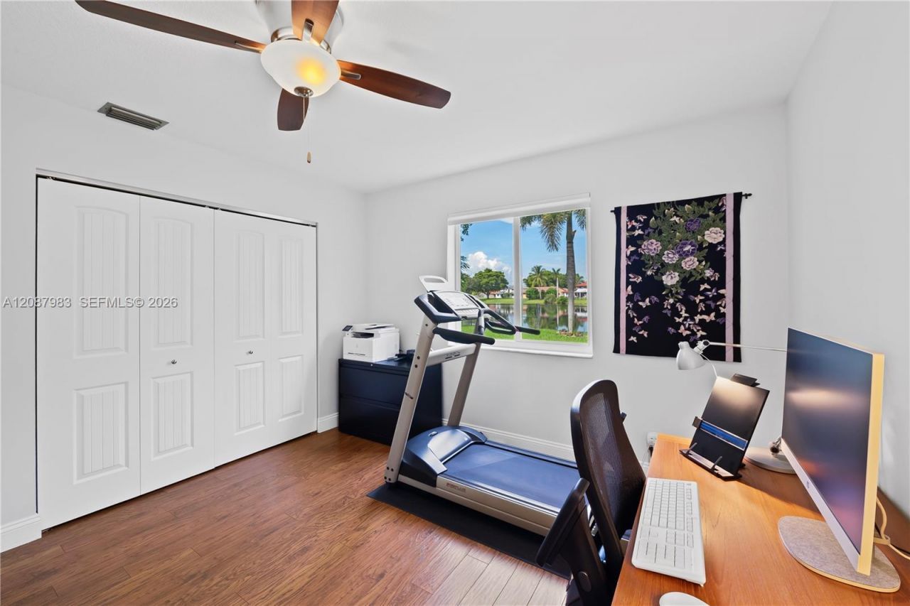 6581 Falconsgate Ave, Davie, FL 33331 Photo