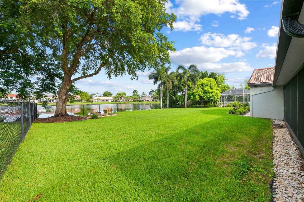 6581 Falconsgate Ave, Davie, FL 33331 Photo