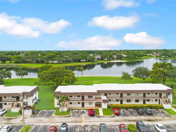 14935 SW 104th St, Unit 5-105, Miami, FL 33196