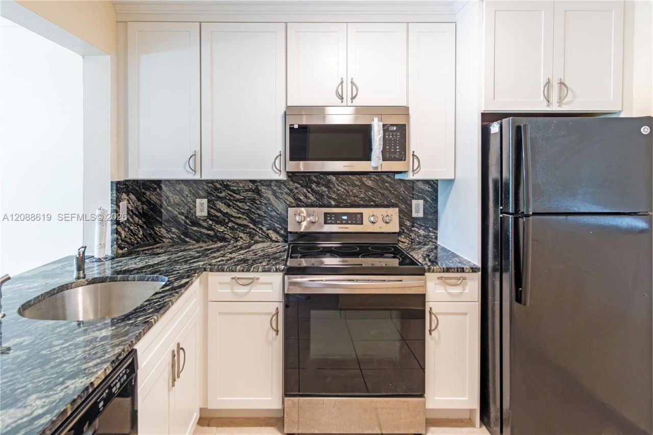 14935 SW 104th St, Unit 5-105, Miami, FL 33196 Photo