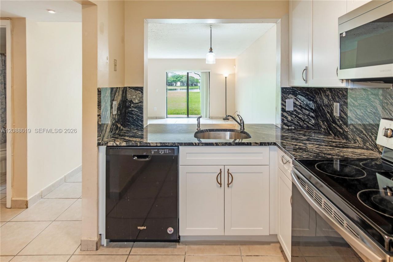 14935 SW 104th St, Unit 5-105, Miami, FL 33196 Photo