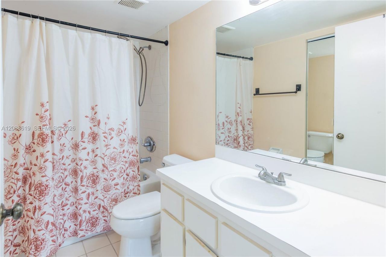 14935 SW 104th St, Unit 5-105, Miami, FL 33196 Photo