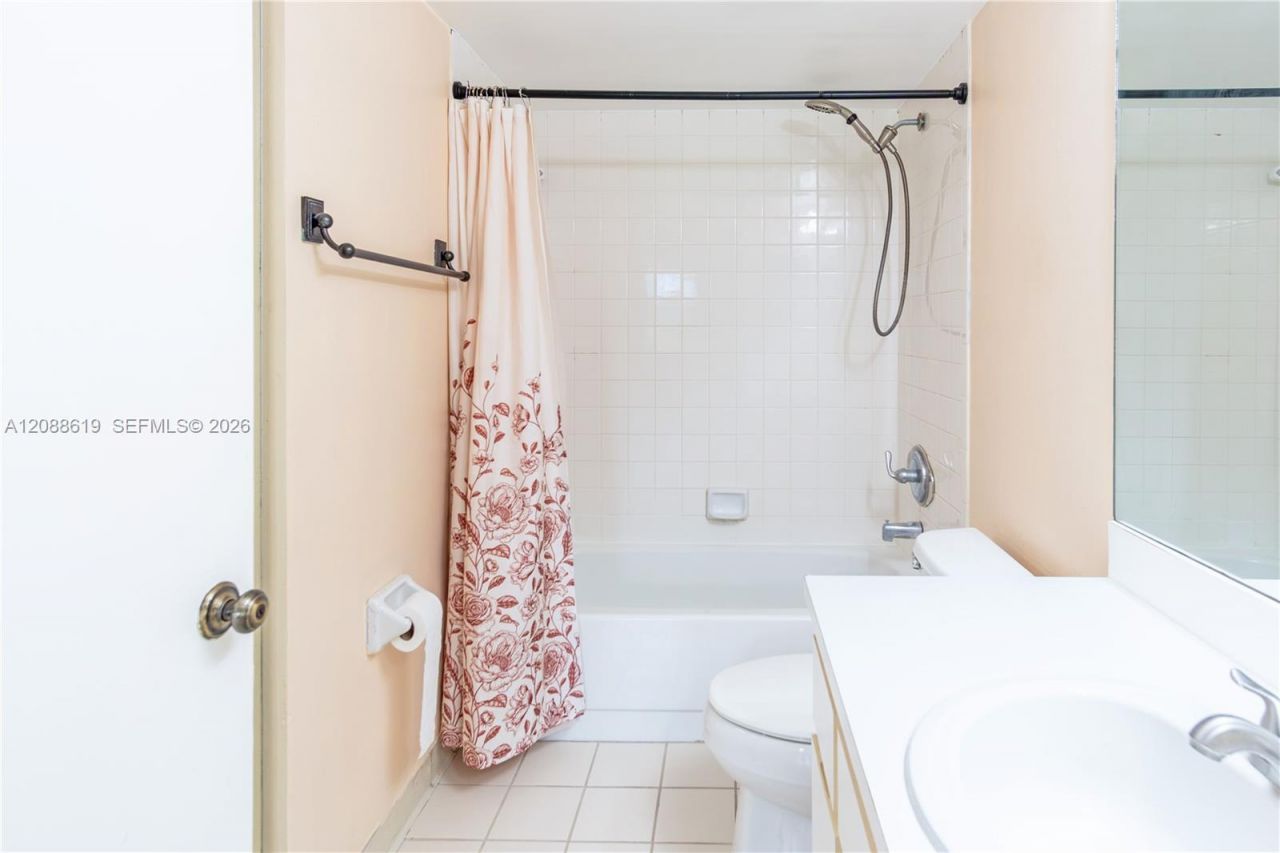 14935 SW 104th St, Unit 5-105, Miami, FL 33196 Photo