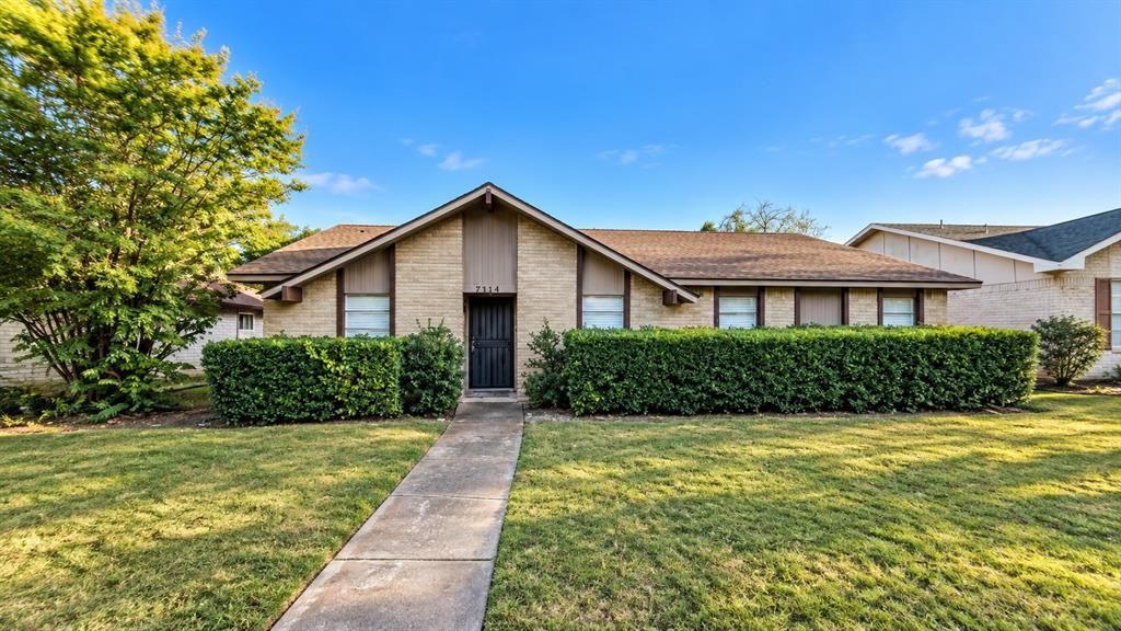 7114 Chinaberry Road, Dallas, TX 75249 Main Photo