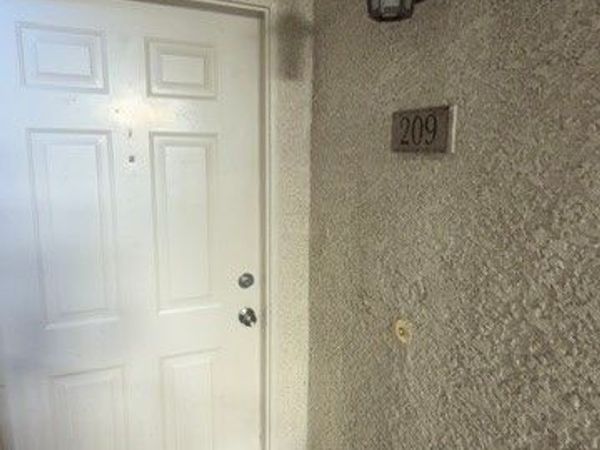 7115 Durango Drive, Unit 209, Las Vegas, NV 89113