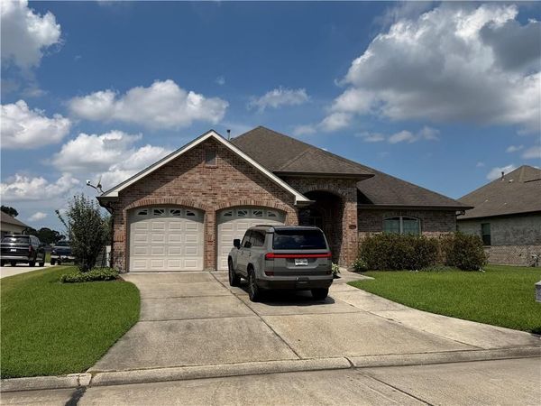 236 DOLIVIER Drive, Belle Chasse, LA 70037
