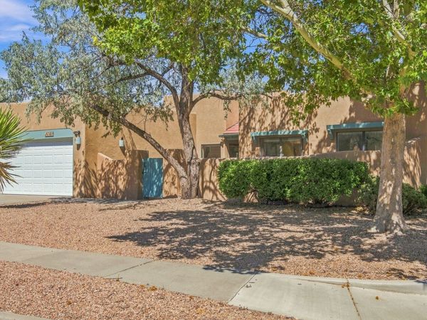 7401 Saratoga Lane, Santa Fe, NM 87507