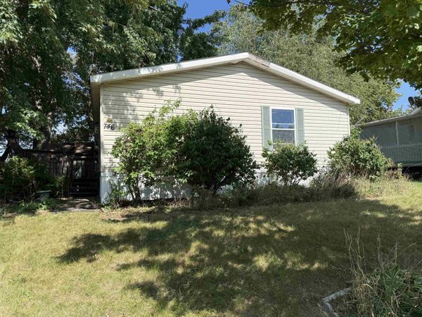 746 Charles Lane, Unit 159, Stoughton, WI 53558